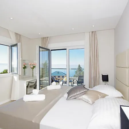 Olive Hill * Makarska