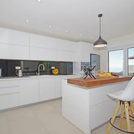 펜션 Olive Hill 마카르스카