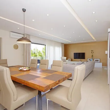 Olive Hill * 마카르스카