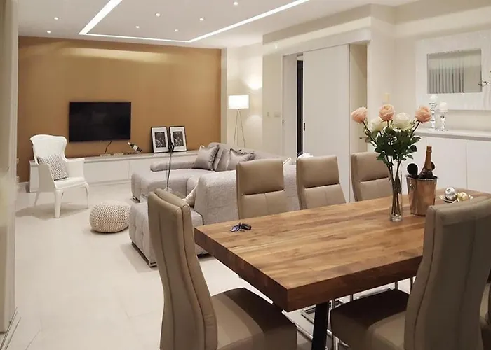 Olive Hill Holiday home *