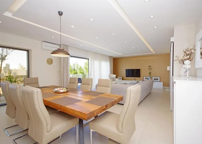 Olive Hill * Makarska