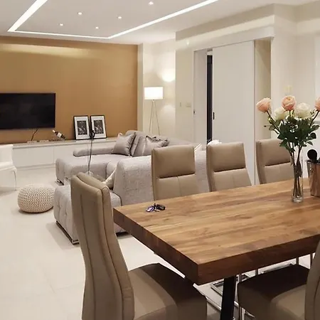 Olive Hill Ferienhaus *