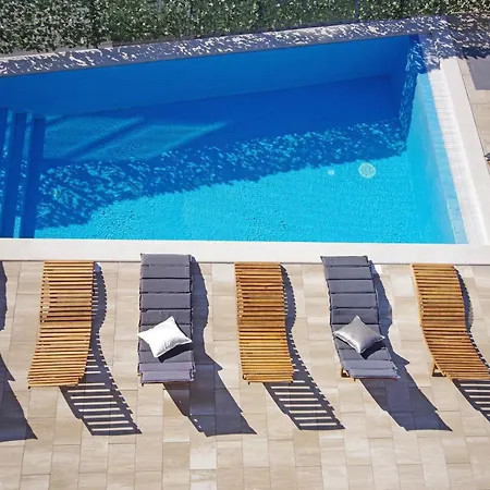 Ferienhaus Olive Hill